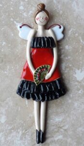 Figurka Ceramiczna Anioł Czerwony Dziewczynka Carmen Prezent 25 cm