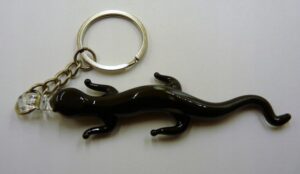 Brelok Figurka szklana piękna Jaszczurka Czarna FS