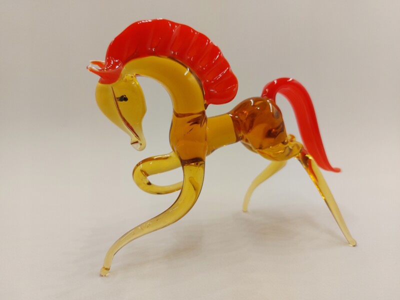 Figurka szklana Koń Konik Brązowy czerwona grzywa Prezent FD Duża