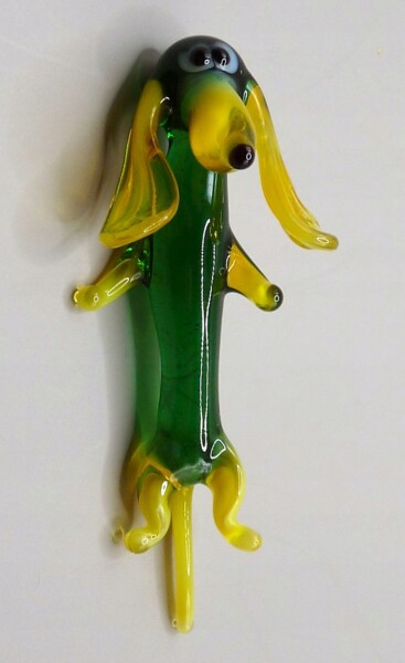 Figurka szklana Magnes Pies Jamnik Zielony Żółty Piesek Prezent FS średnia